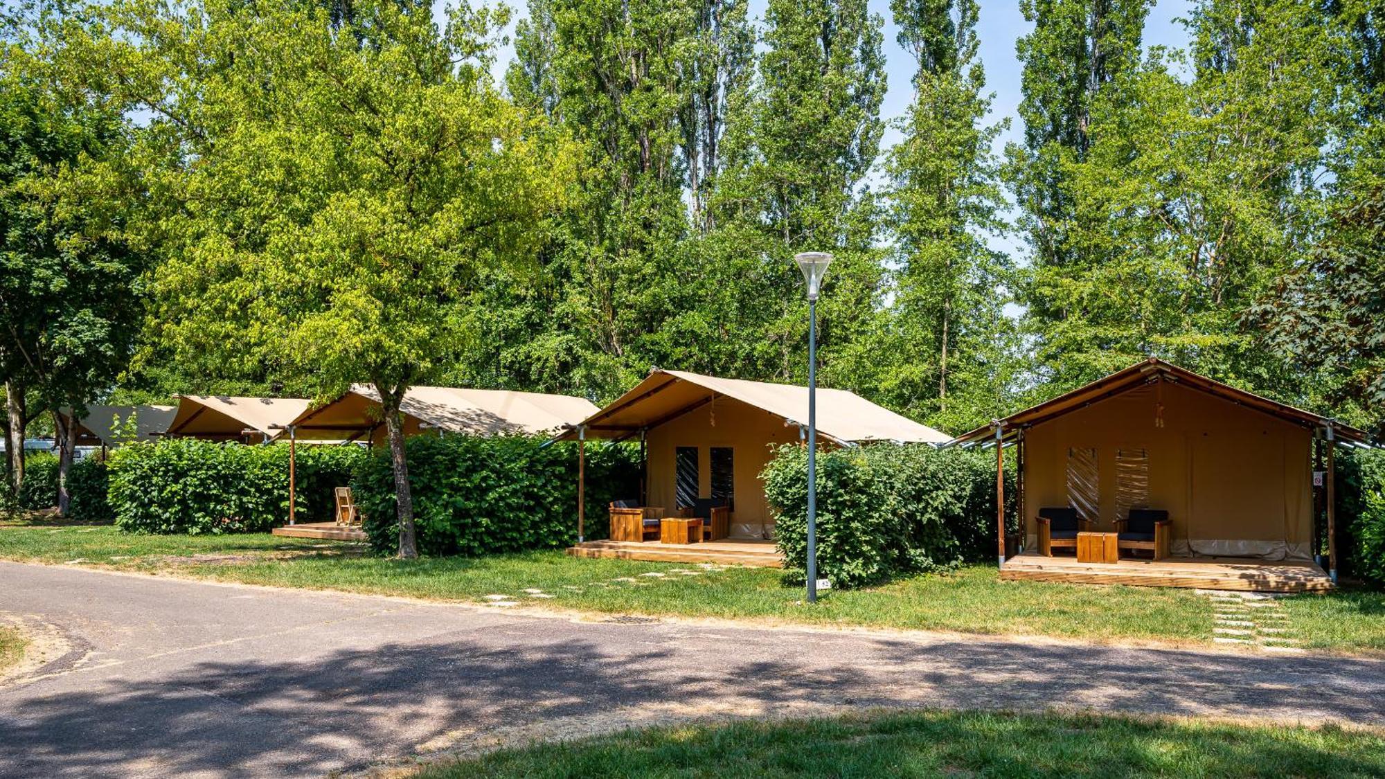 Camping Vesoul Vaivre-et-Montoille 外观 照片